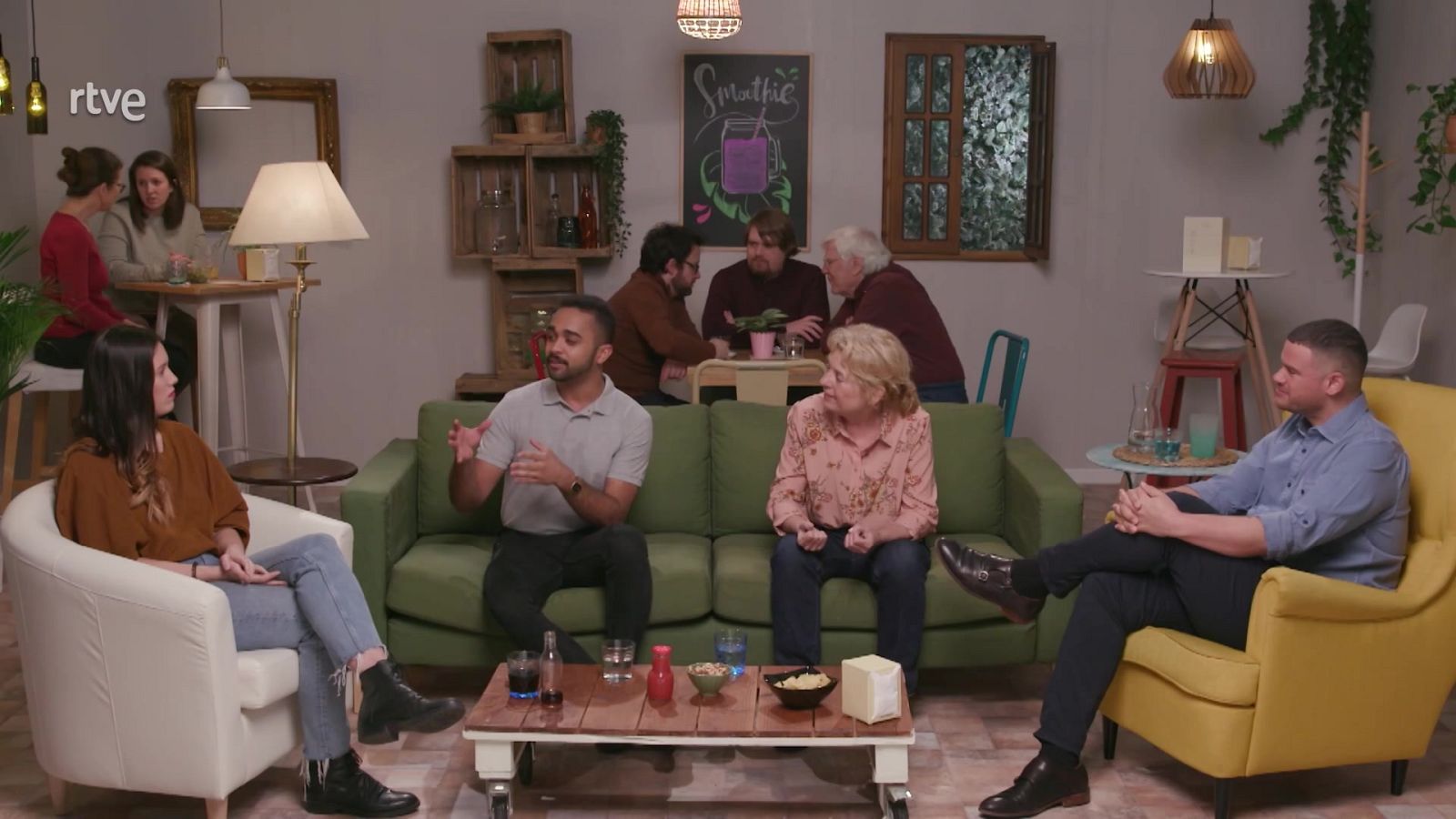 That's English - Avanzado C1.1 - Unit 3B: I spy with my little eye - ver ahora