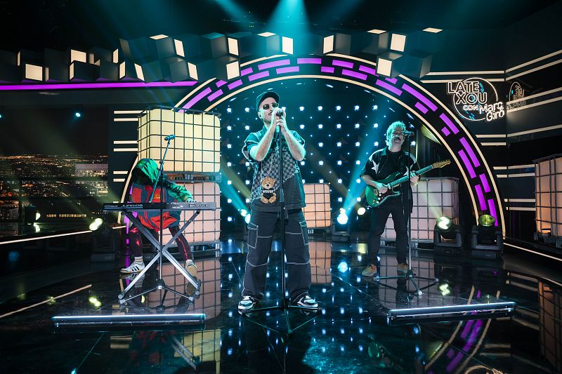 Actuación de Varry Brava