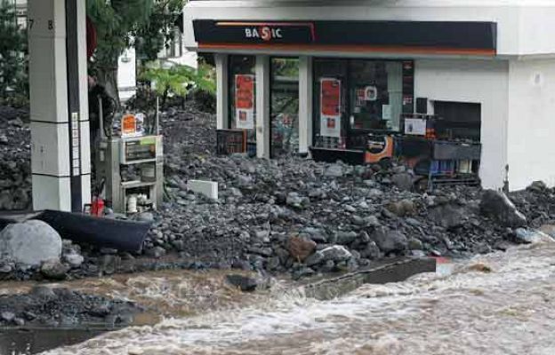  - 40 muertos por lluvias en Madeira