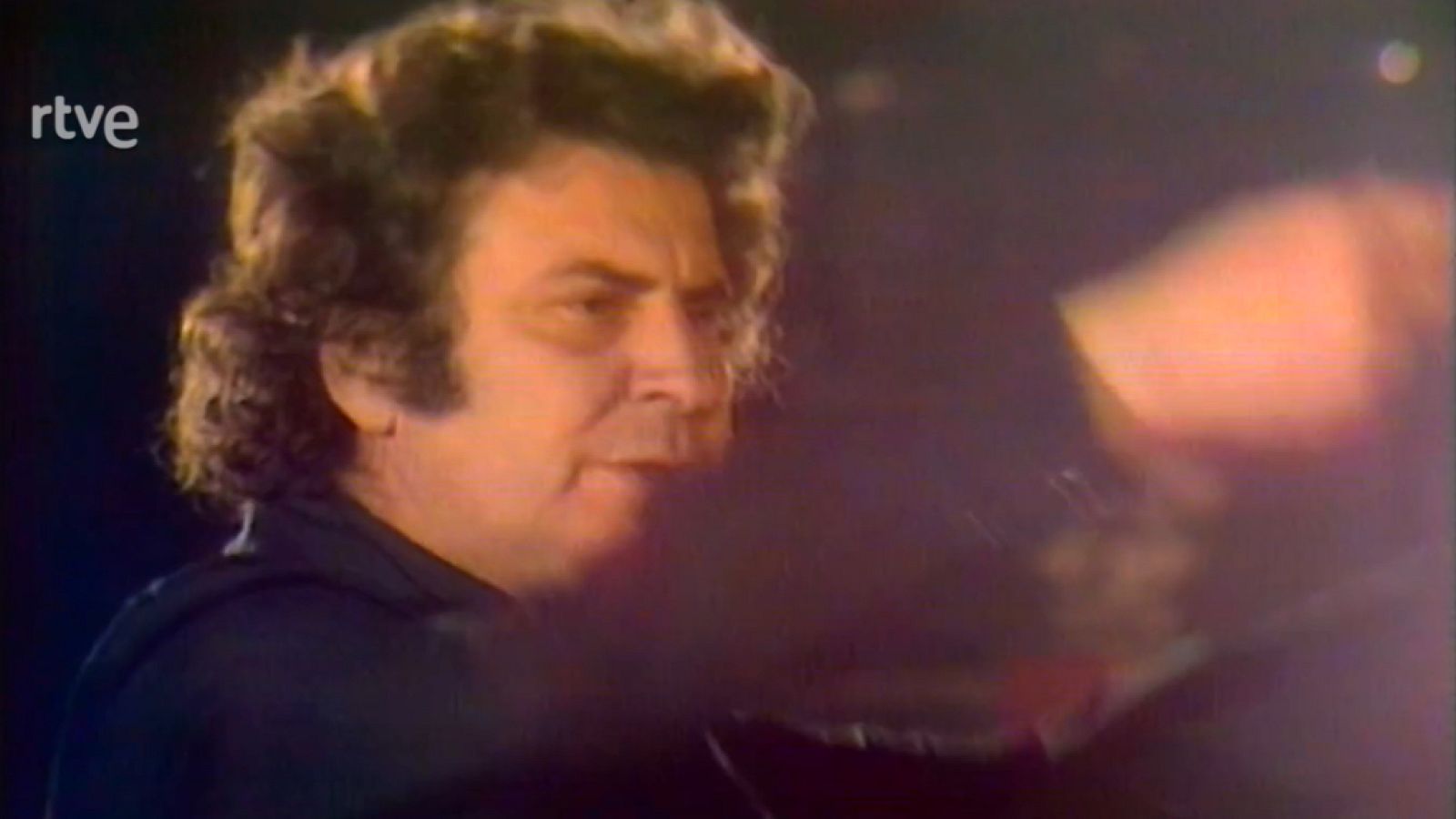 Música maestro - Los niños del Pireo: Mikis Theodorakis