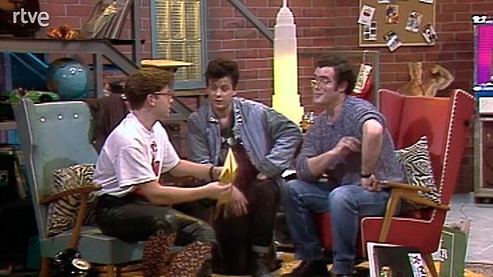 Plàstic (català) - Carles Azagra