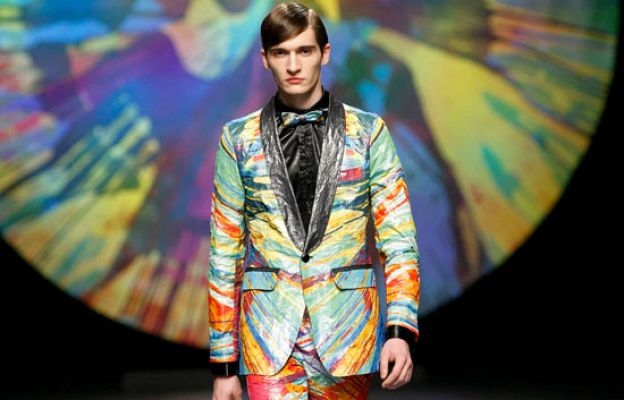  - Explosión de color de Ana Locking