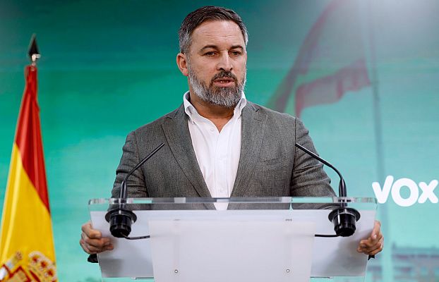 Informativo 24h - Abascal llama a "la resistencia civil" ante el acuerdo "golpista" firmado por el PSOE y Junts