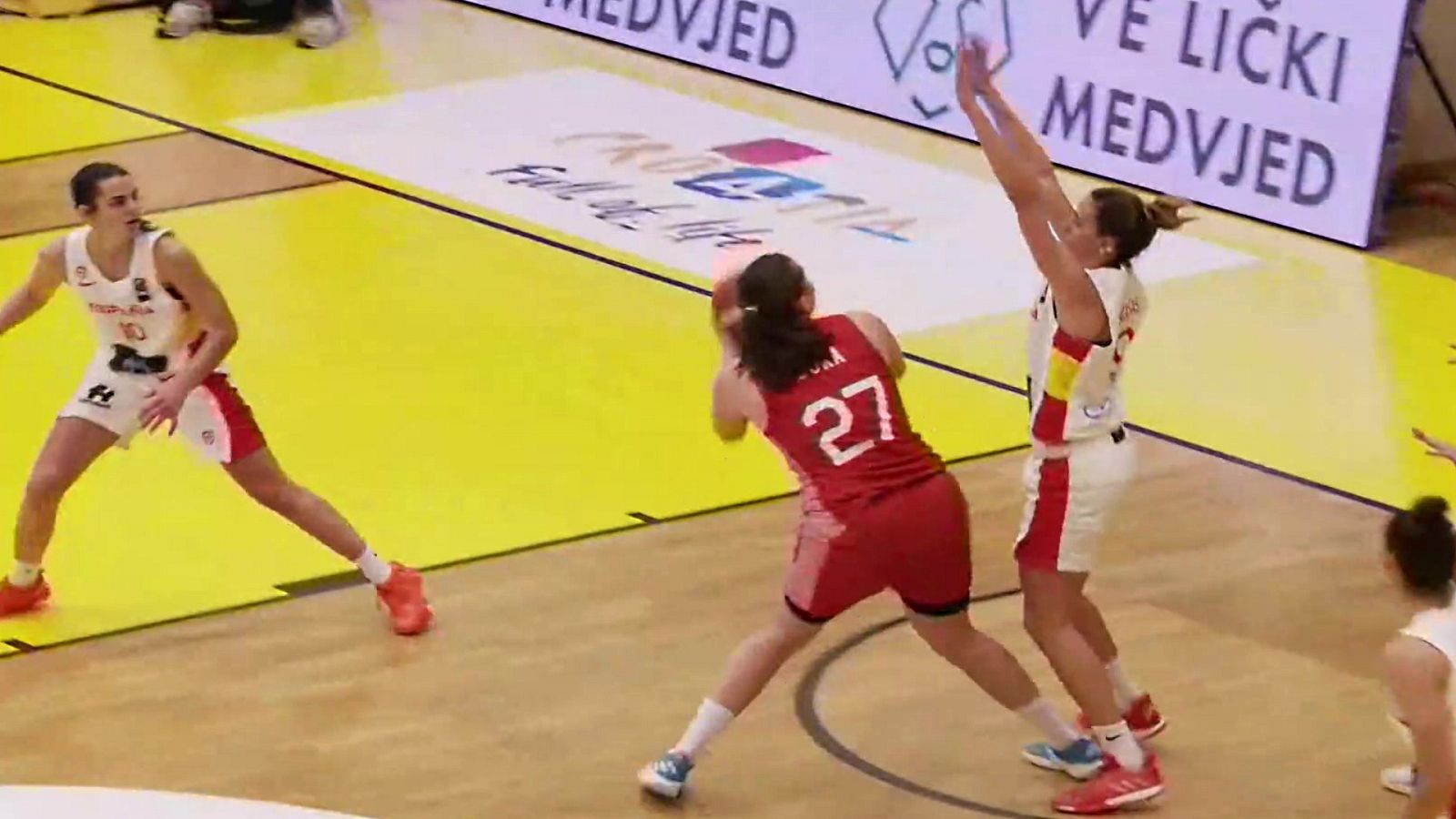Baloncesto - Clasificación Cto. Europa femenino 2025. 1ª jornada: Croacia - España - ver ahora