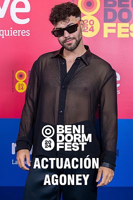 Benidorm Fest - Agoney canta "Quiero arder" e "Intacto"