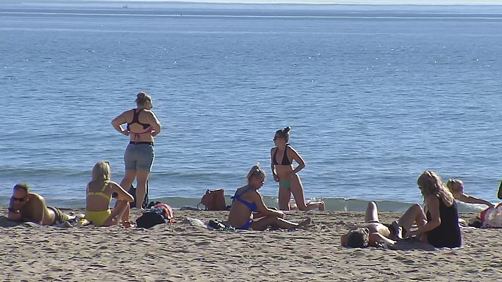 L'informatiu - Comunitat Valenciana - Temperaturas máximas 8 grados por encima de las habituales a mitad de noviembre