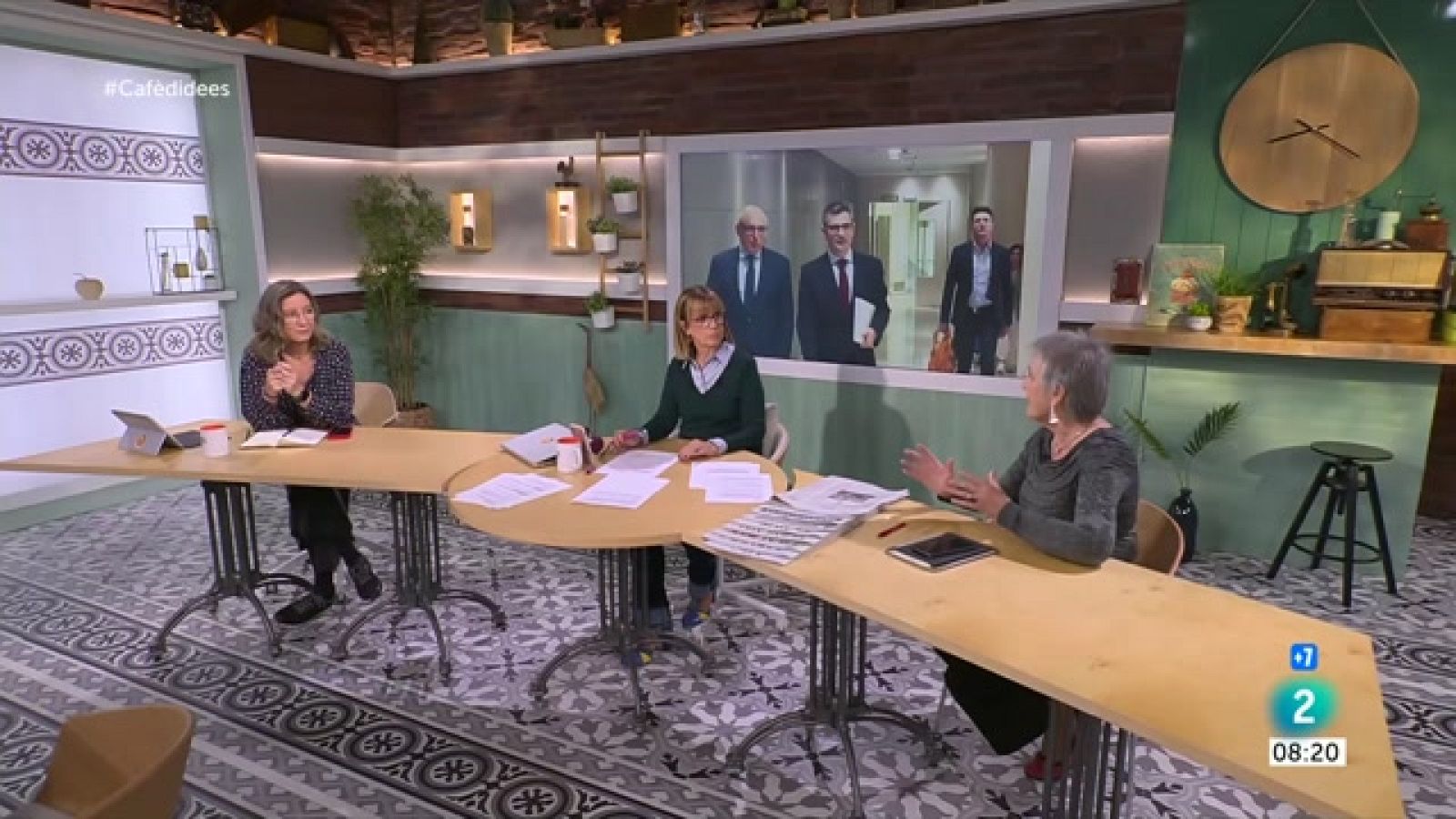 Salvador Illa, Jordi Nieva i Oleksandr Slyvchuk