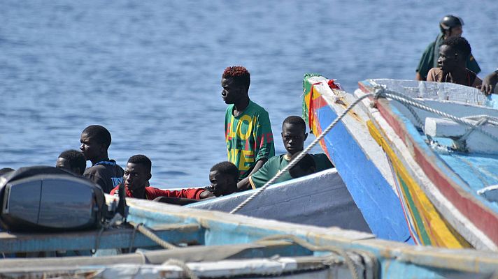 Telediario 1 - La vida de los menores migrantes en Canarias