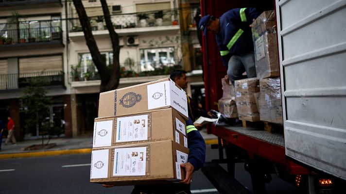 Telediario Fin de Semana - Las encuestas apuntan a un empate técnico en Argentina