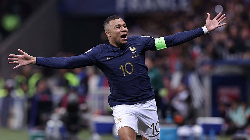Francia gana 14-0 a Gibraltar con triplete de Mbappé -- Ver ahora en RTVE Play