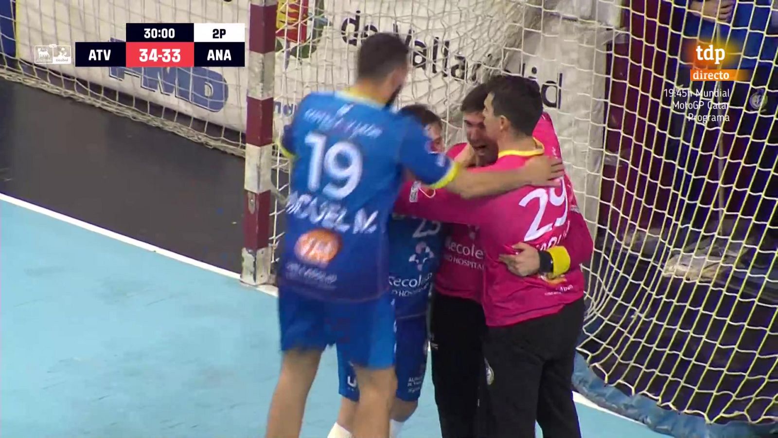 César Pérez da la victoria al Atlético Valladolid con un paradón en los últimos segundos