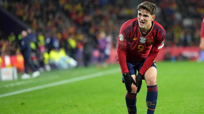 Informativo 24h - Gavi se rompe el cruzado de la rodilla derecha y se pierde toda la temporada