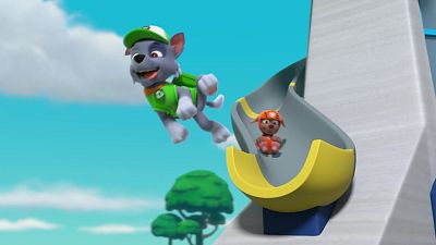 La patrulla salva a un granjero despistado