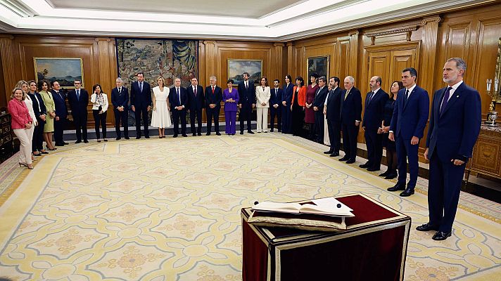 La hora de La 1 - Los ministros del nuevo Gobierno prometen sus cargos