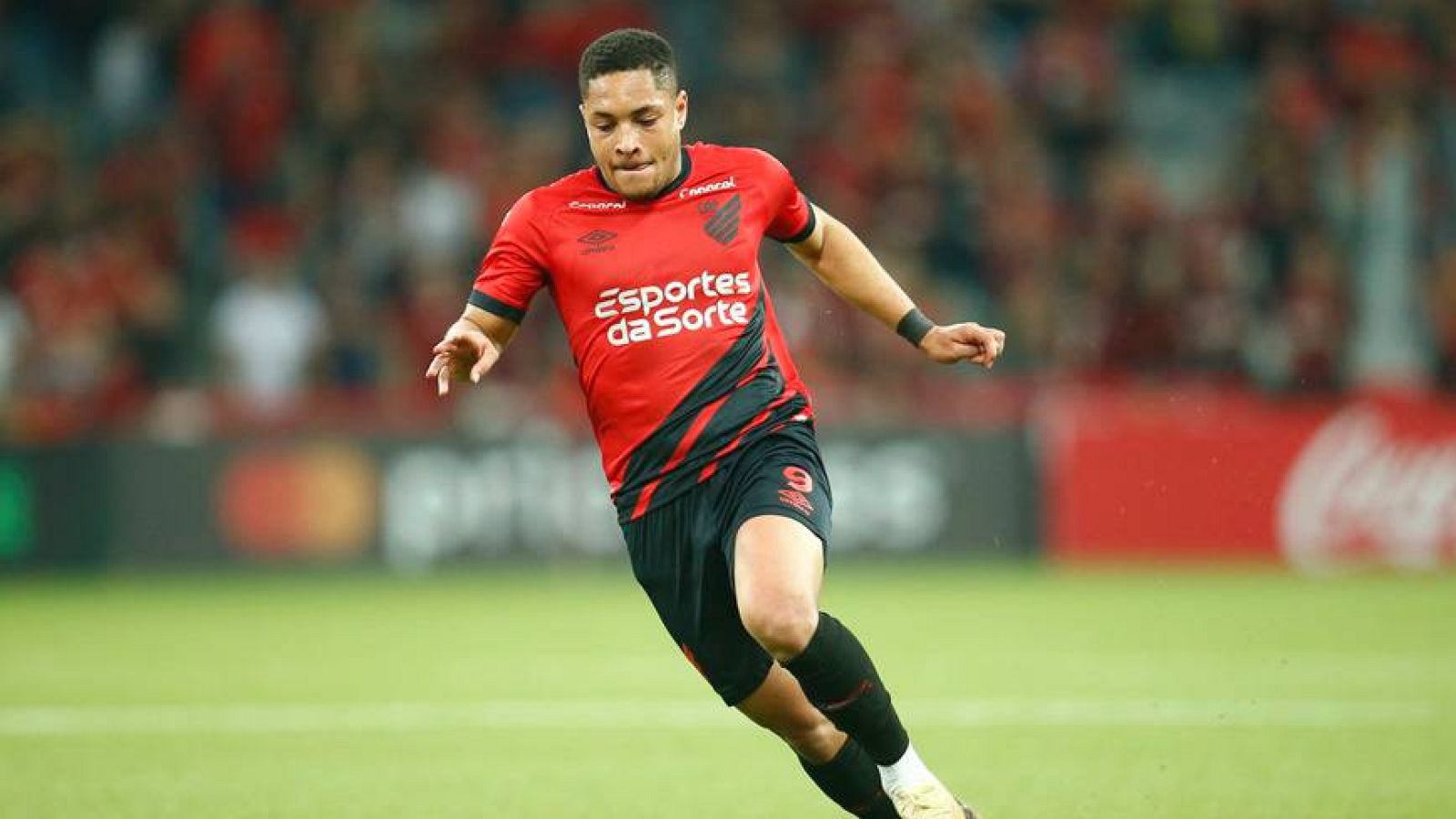 El Barça podría inscribir a Vitor Roque en enero | Ver