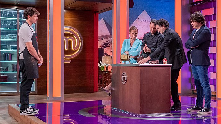 MasterChef Celebrity - Daniel Illescas se emociona al hablar de su madre