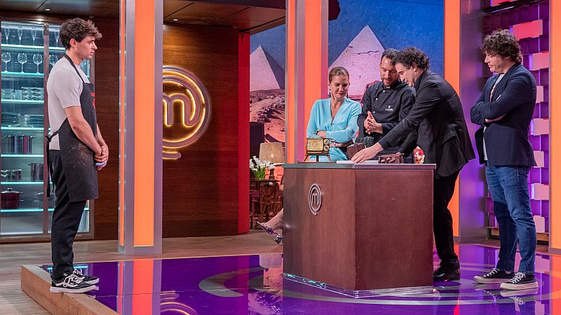 Daniel Illescas se emociona al recordar la relacin que tiene con su madre | Ver