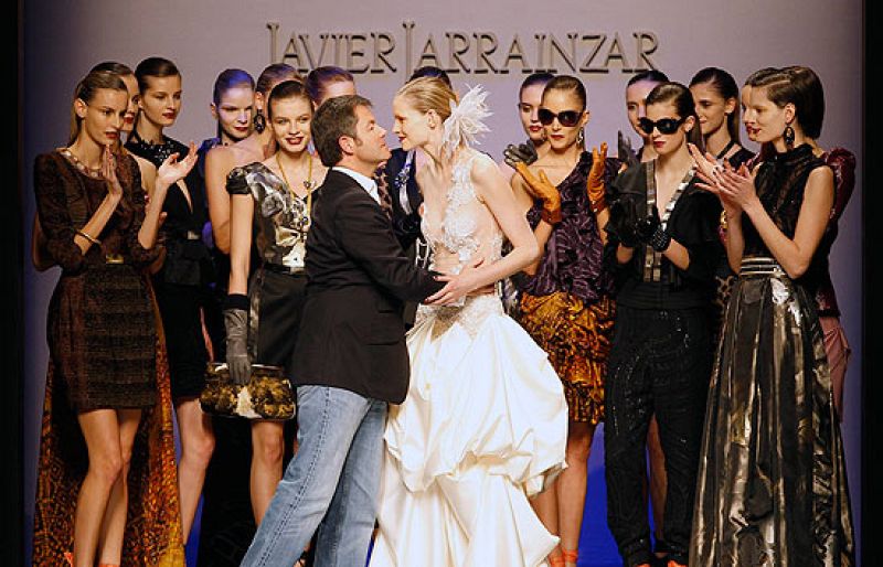 Desfile de Javier Larrainzar en Cibeles Madrid Fashion Week