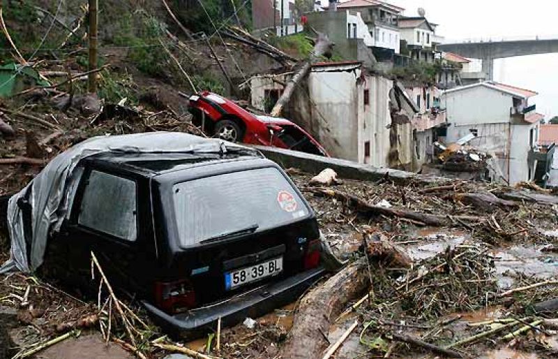 Las imágenes de los destrozos por las inundaciones en Madeira | Ver