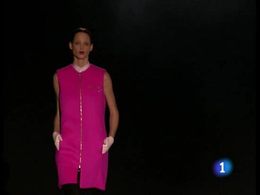  - Sarda y Delfin emocionan en Cibeles