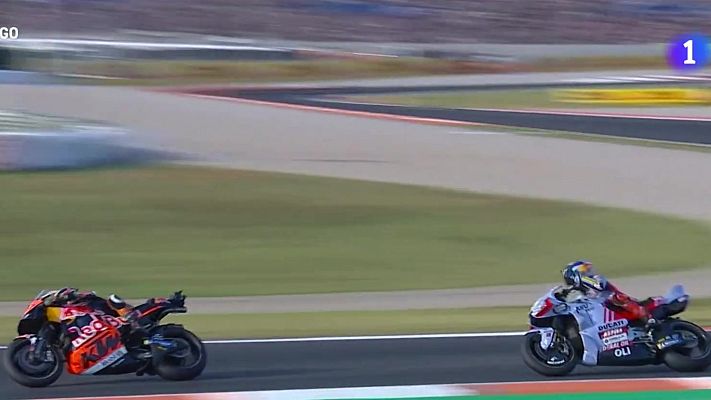 Motociclismo - Álex Márquez, explica la 'peineta' a Binder para TVE: "Me ha sacado, ha ido recto contra mí"