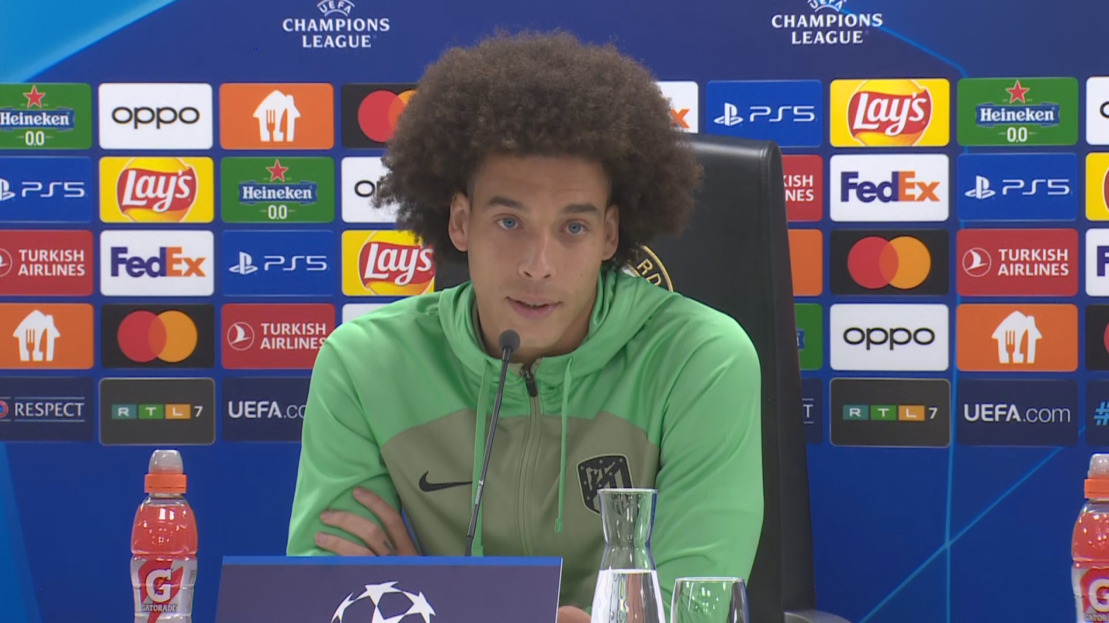 Witsel: "El objetivo del club es pasar cuanto antes de grupos"
