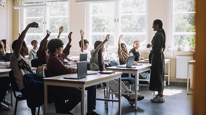 Telediario 1 - Nueve de cada diez profesores denuncia problemas de convivencia en las aulas