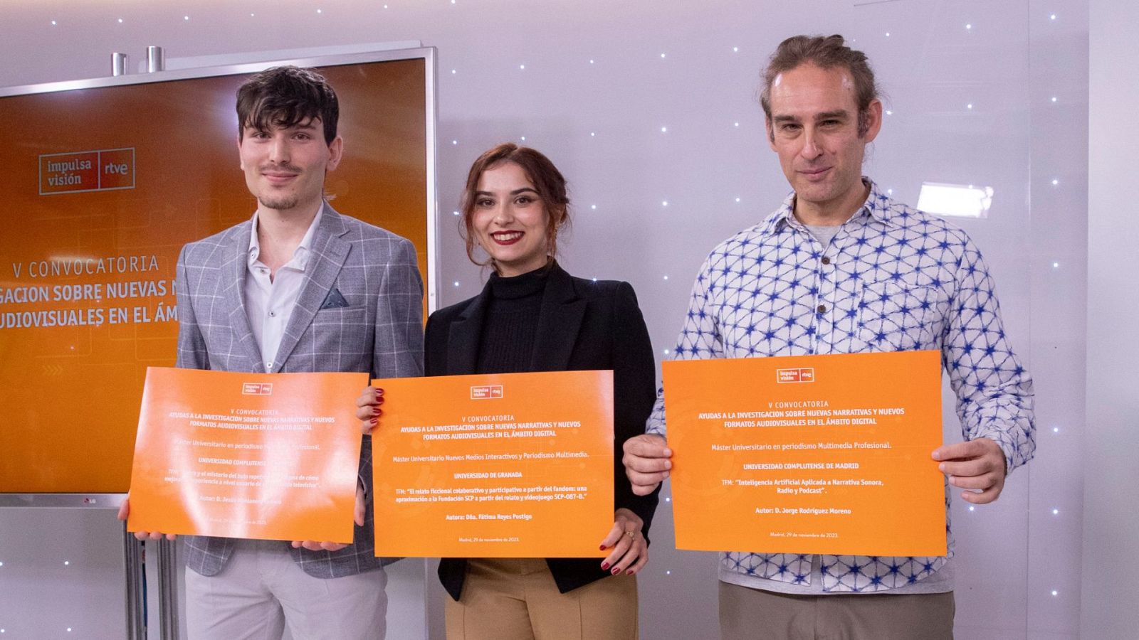 Entrega de los diplomas de su V Convocatoria de Ayudas a la Investigación - Ver ahora