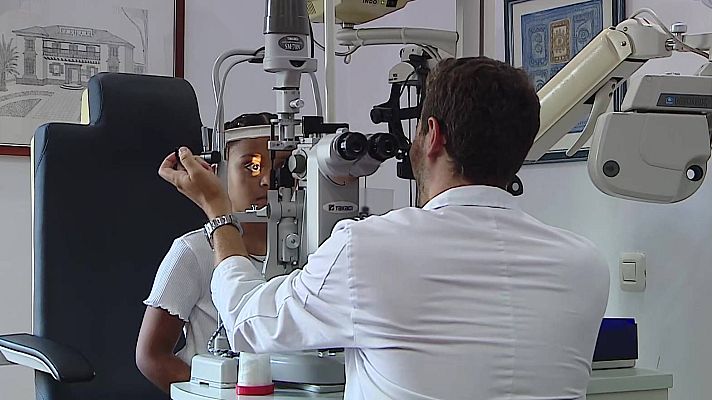 Telediario 2 - La miopía, en alza en los jóvenes: cada vez más adolescentes la padecen