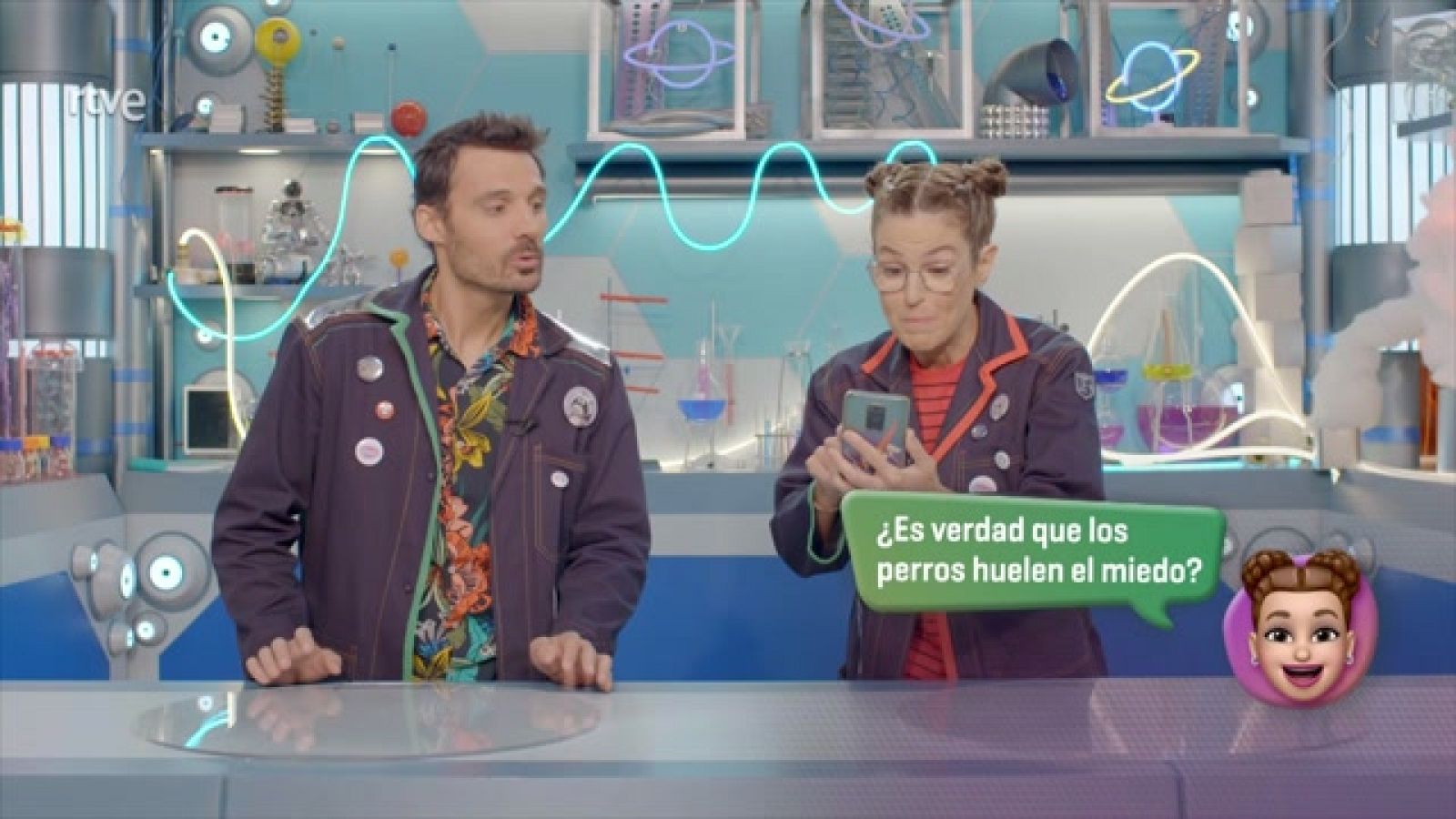 ¿Es verdad que los perros huelen el miedo? - Aprendemos en Clan: El Reto | Ver