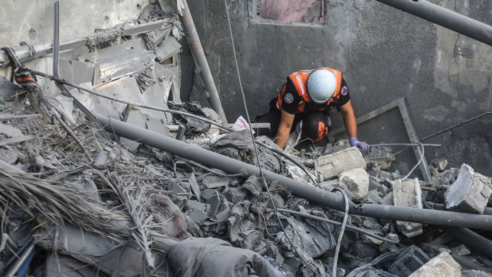 Telediario - 21 horas - 01/12/23 - Lengua de signos - ver ahora