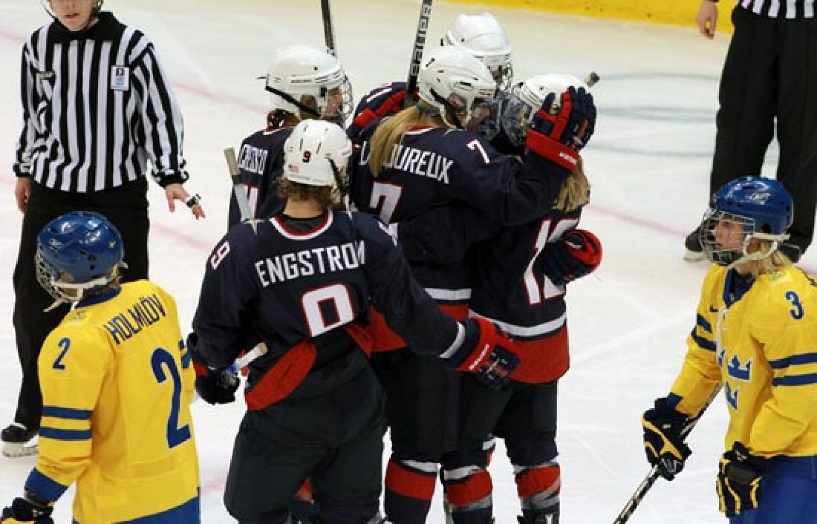 JJOO Vancouver. Hockey EE.UU. espera a Canadá en la final femenina | Ver