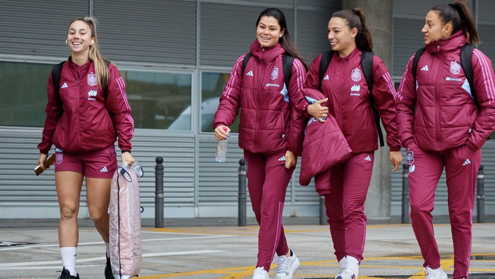 La Selección femenina prepara en Málaga su encuentro ante Suecia.