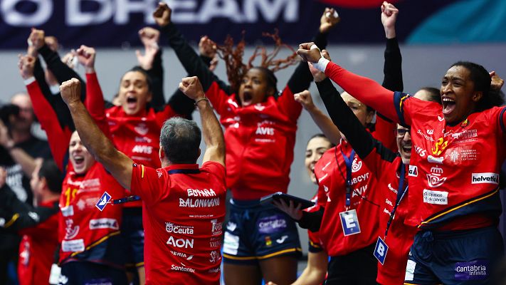 Telediario 1 - Las 'Guerreras' llegan a la 'Main Round' del Mundial como primeras de grupo