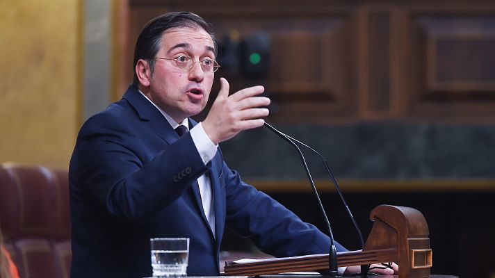 Telediario 2 - Albares defiende la actuación del gobierno en un pleno sobre la guerra entre Israel y Hamás