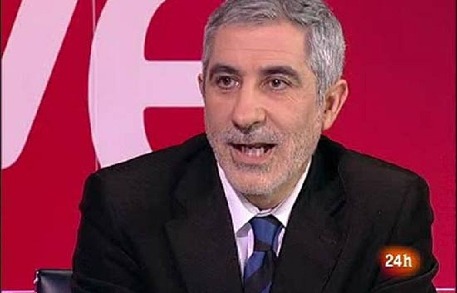 Noche 24 - Llamazares explica su oposición a alargar la vida laboral en 'La Noche en 24 Horas' - La noche en 24h | Ver