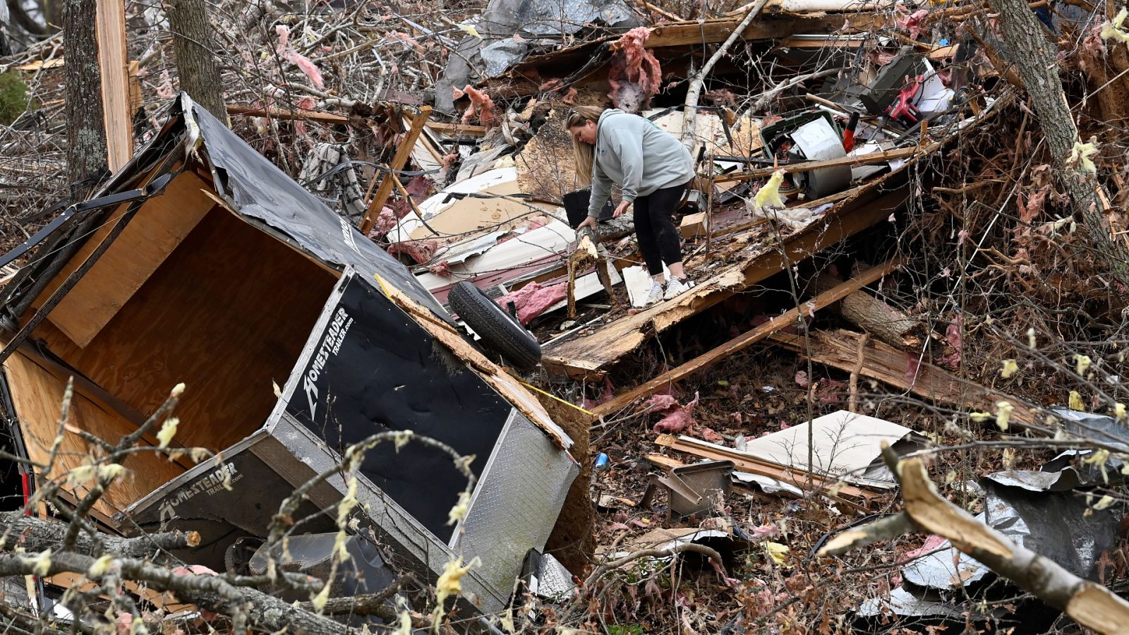 Seis muertos tras el paso de varios tornados en el estado de Tennessee