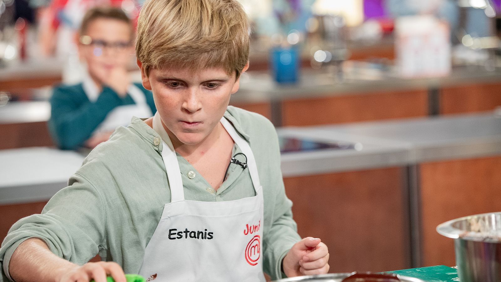 Estanis triunfa con su suflé en MasterChef Junior 10