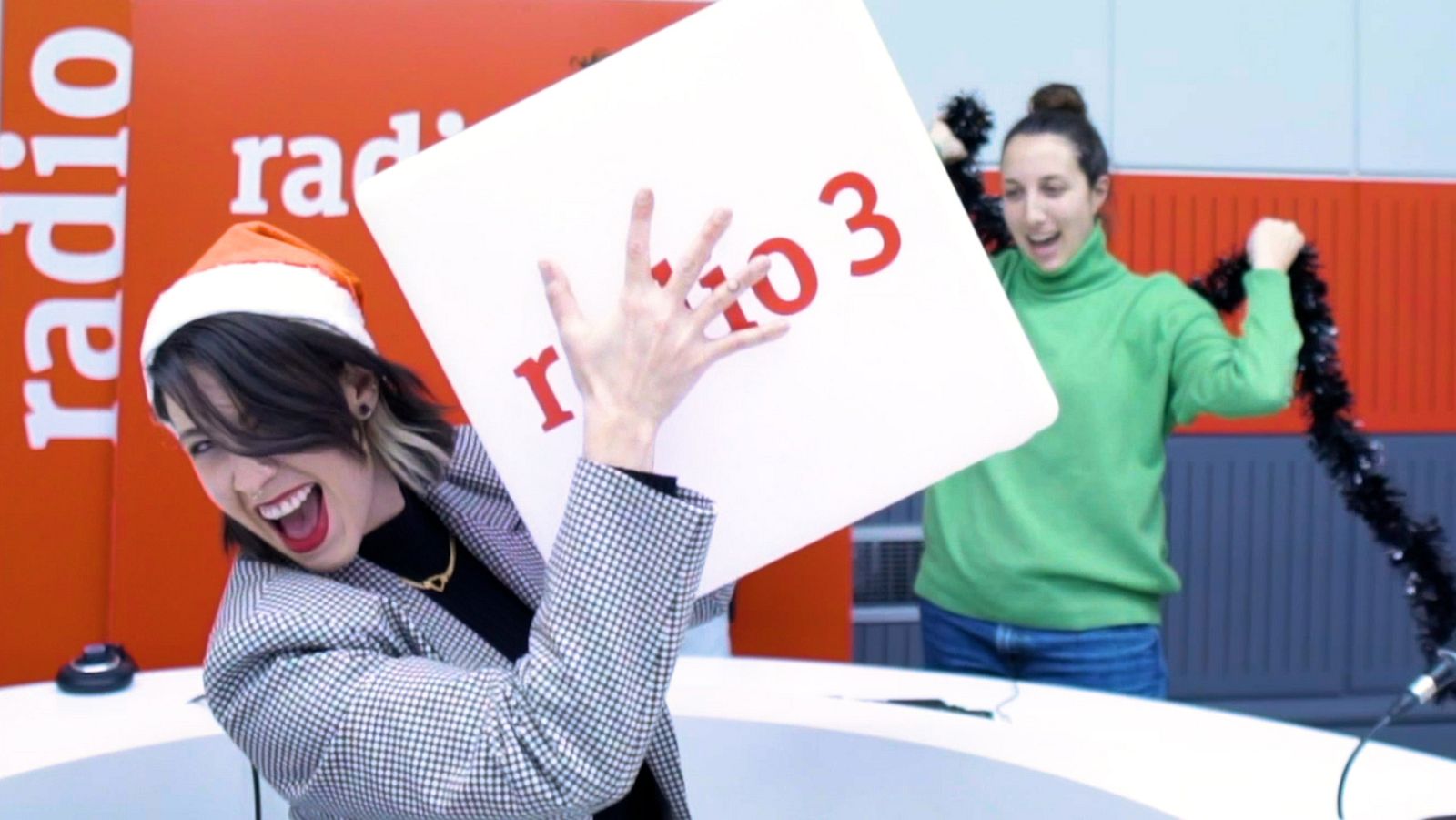 Zona Extra - ¡Feliz 2024 desde Radio 3! - 15/12/2023 - Ver ahora