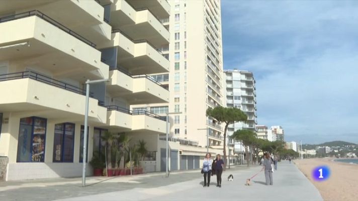 L'Informatiu - Alcaldes de la Costa Brava demanen que la limitació dels pisos turístics s'adapin a les singularitats