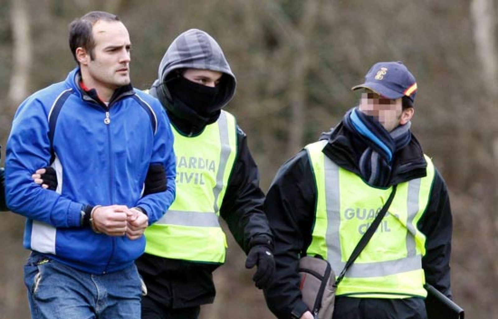 Beobide acompaña a la Guardia Civil en los registros | Ver