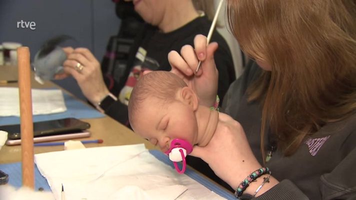 Aquí hay trabajo - Muñecos hiperrealistas y sus oportunidades de empleo