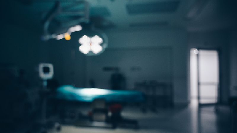 El primer quirófano del mundo que fabrica material sanitario, en Madrid | Ver