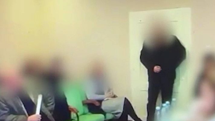 Informativo 24h - Un concejal con una granada hiere a 26 personas en el ayuntamiento ucraniano de Keretsk