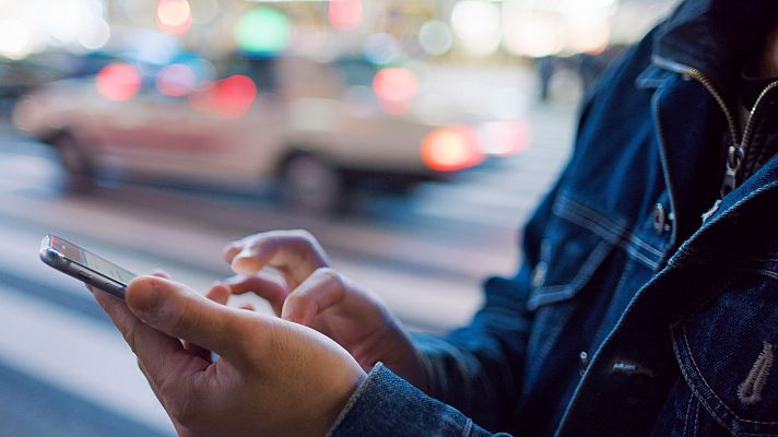 Telediario Fin de Semana - Los Mossos investigan un grupo de WhatsApp con menores