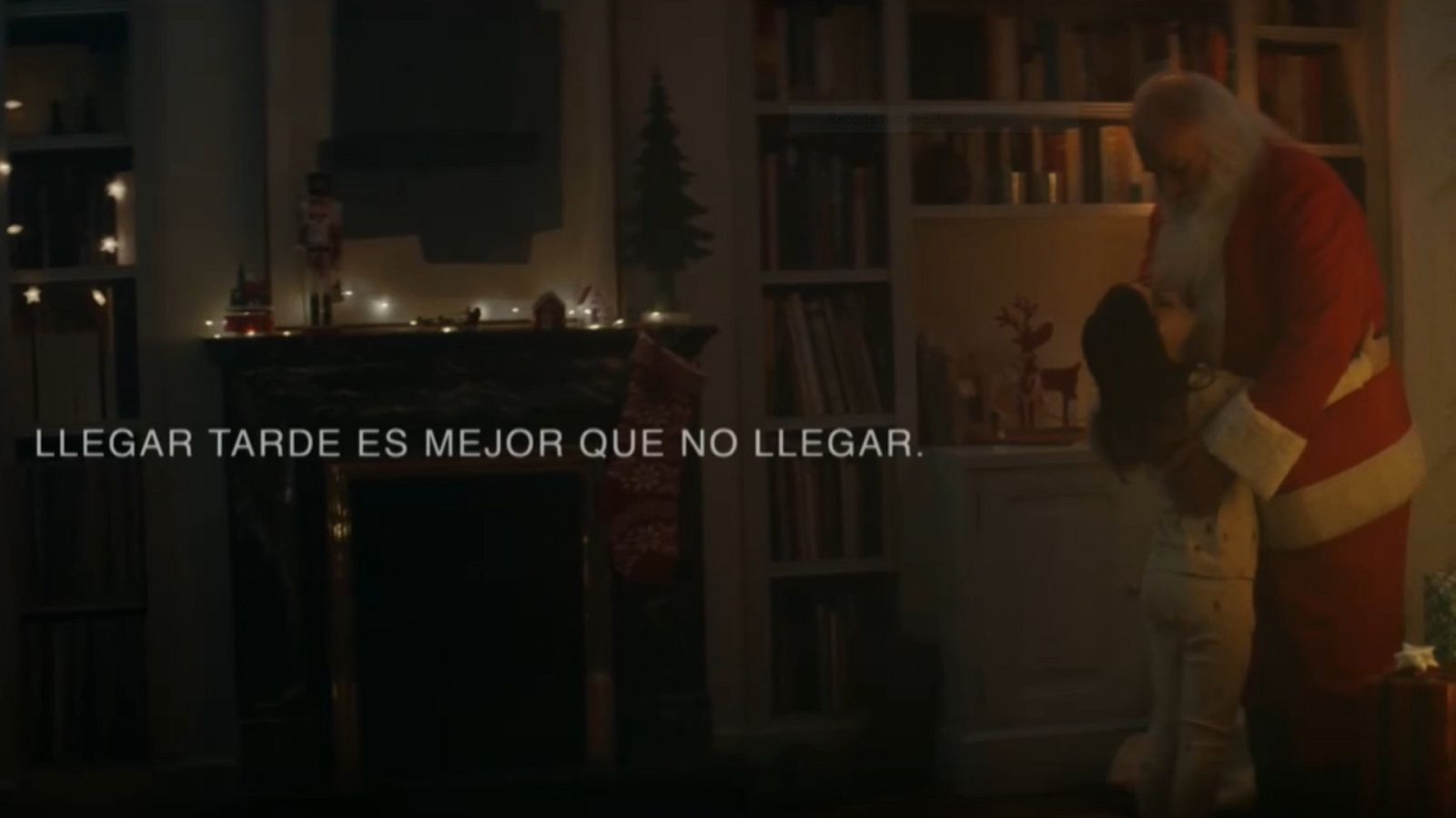 "Mejor llegar tarde que no llegar": así es el lema del anuncio de la DGT para la campaña de Navidad