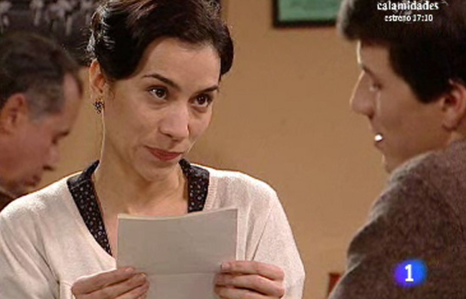 Amar - Sole vuelve a dar noticias - Amar en tiempos revueltos | Ver