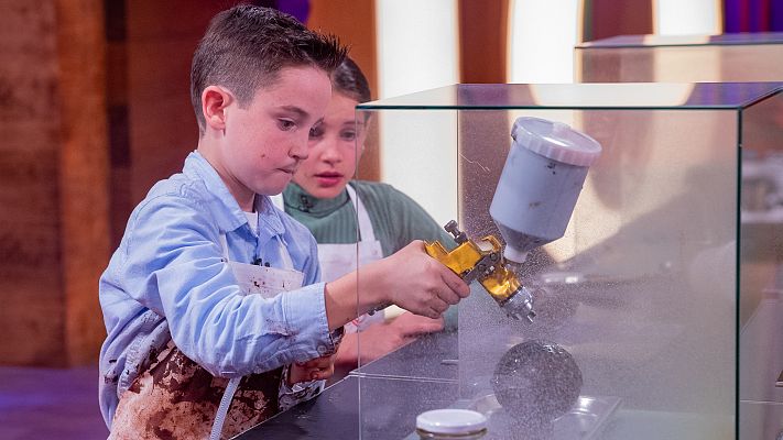 MasterChef Junior - El divertido momento de Ian y su delantal lleno de chocolate