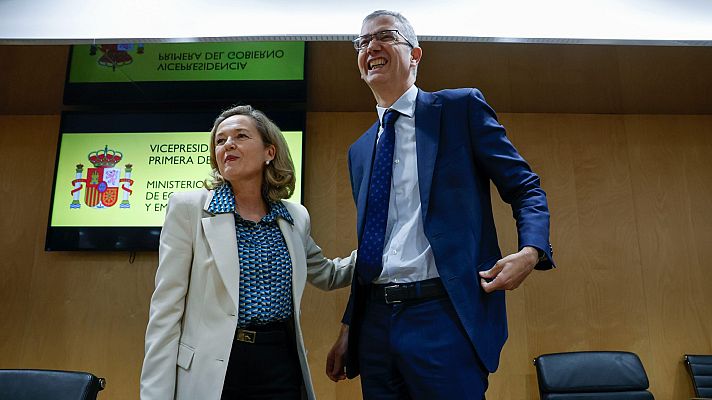 Telediario 2 - Calviño acuerda con la banca ampliar hasta los 38.000 euros el umbral para acceder a las ayudas hipotecarias