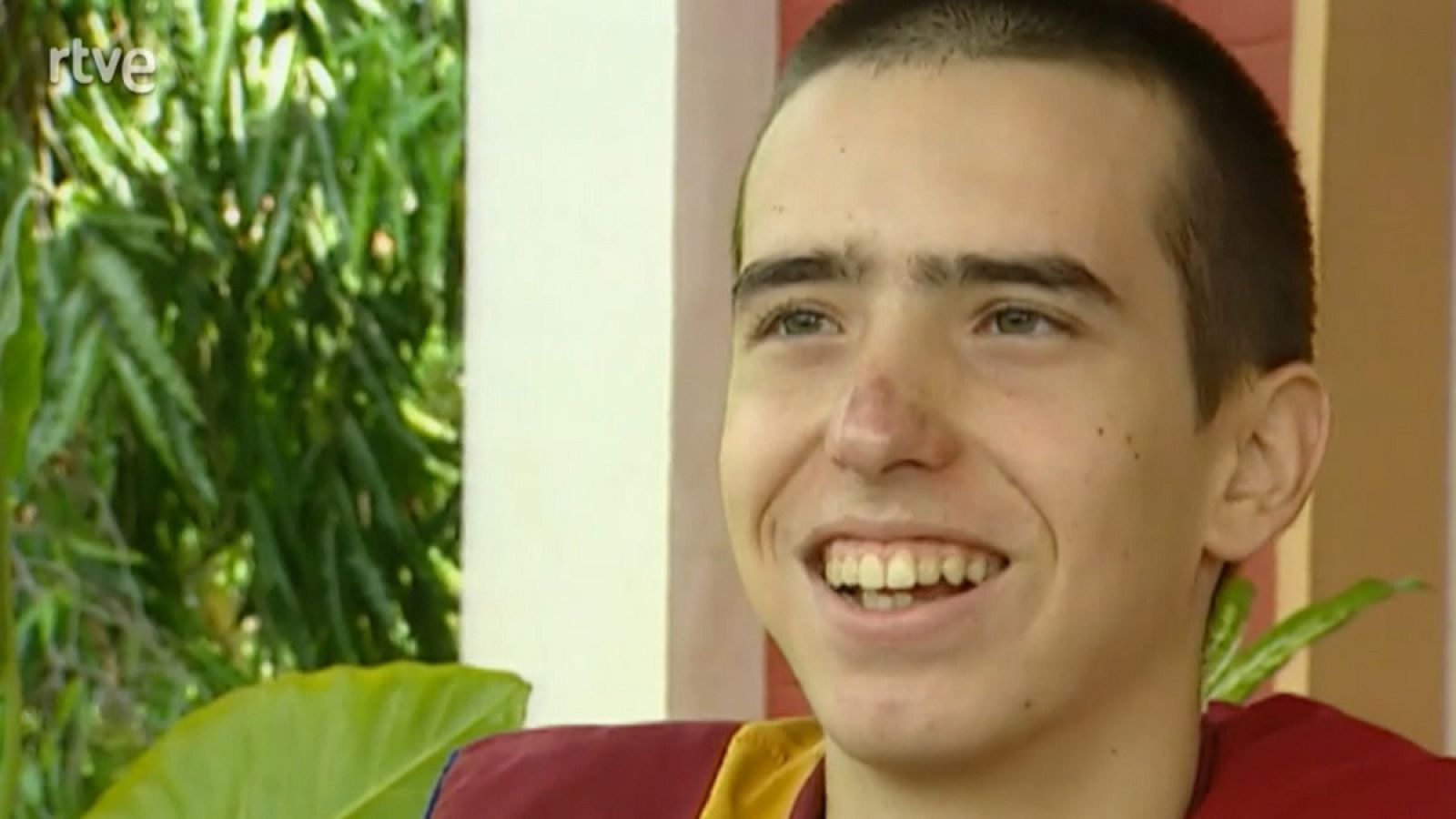 En portada - La reencarnación del lama Yeshe - En portada | Ver